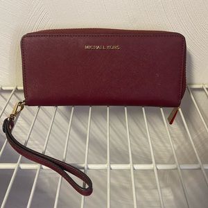 Michael Kors wristlet
